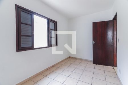 Quarto 2 de casa para alugar com 2 quartos, 100m² em Parque Ipe, São Paulo