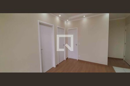 Sala de apartamento para alugar com 2 quartos, 45m² em Quitaúna, Osasco