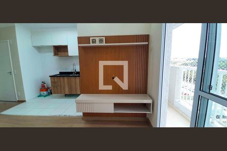 Sala de apartamento para alugar com 2 quartos, 45m² em Quitaúna, Osasco