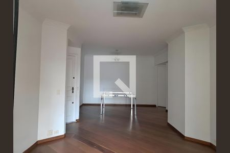 Sala de apartamento para alugar com 3 quartos, 126m² em Vila Nova Conceição, São Paulo