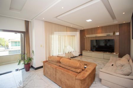 Sala de casa à venda com 5 quartos, 700m² em Chácara Contagem, Contagem