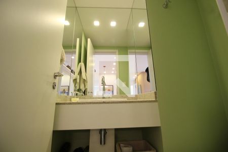 Lavabo de apartamento à venda com 2 quartos, 78m² em Barra da Tijuca, Rio de Janeiro