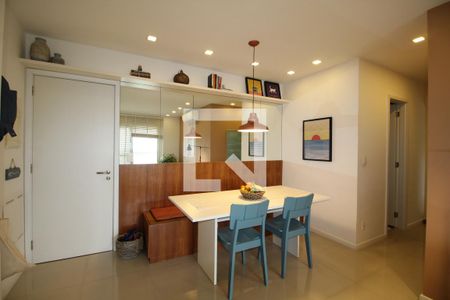 Sala de apartamento à venda com 2 quartos, 78m² em Barra da Tijuca, Rio de Janeiro