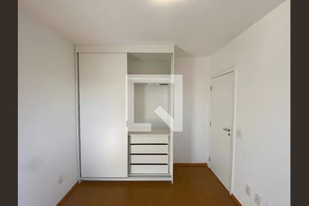 Quarto 1 de apartamento para alugar com 4 quartos, 131m² em Vila Suzana, São Paulo