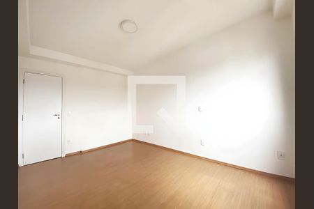 Apartamento para alugar com 4 quartos, 131m² em Vila Suzana, São Paulo