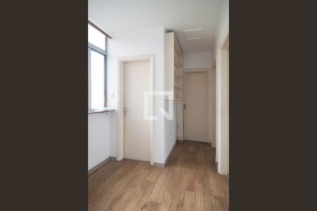 Corredor de apartamento para alugar com 2 quartos, 79m² em Bela Vista, São Paulo