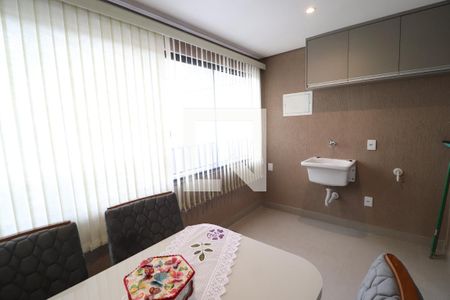 Varanda gourmet de apartamento para alugar com 1 quarto, 38m² em Granja Marileusa, Uberlândia