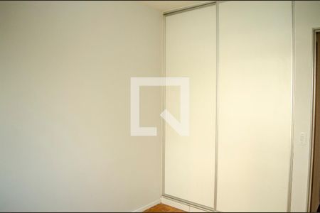 Quarto 2 de apartamento para alugar com 3 quartos, 60m² em Setor Sul, Goiânia