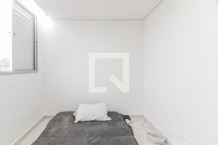 Quarto 2 de apartamento para alugar com 2 quartos, 44m² em Jardim Amaralina, São Paulo