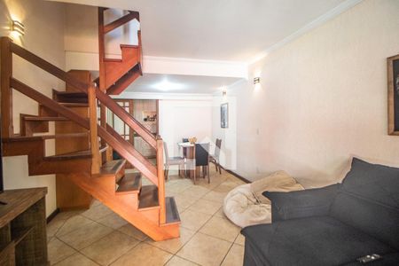 Sala de casa de condomínio para alugar com 3 quartos, 104m² em Camaquã, Porto Alegre