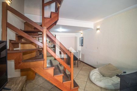Sala de casa de condomínio para alugar com 3 quartos, 104m² em Camaquã, Porto Alegre
