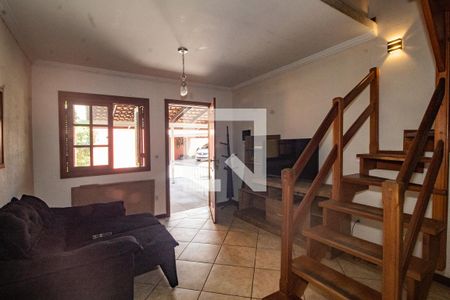 Sala de casa de condomínio para alugar com 3 quartos, 104m² em Camaquã, Porto Alegre