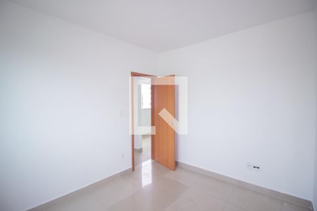 Quarto Suíte de apartamento à venda com 2 quartos, 68m² em Cabral, Contagem