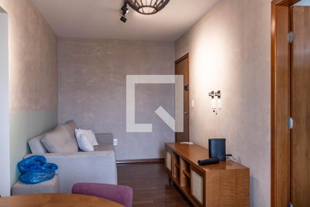 Sala de apartamento para alugar com 3 quartos, 68m² em Carlos Prates, Belo Horizonte