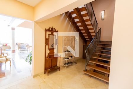 Escada de casa de condomínio para alugar com 7 quartos, 940m² em Cavalhada, Porto Alegre