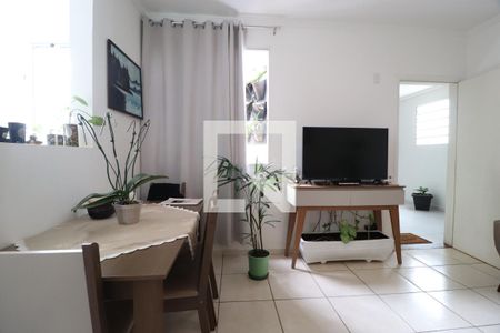 Sala de apartamento para alugar com 2 quartos, 57m² em Gávea, Uberlândia
