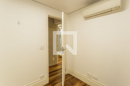 Quarto 1 de apartamento para alugar com 2 quartos, 91m² em Itaim Bibi, São Paulo