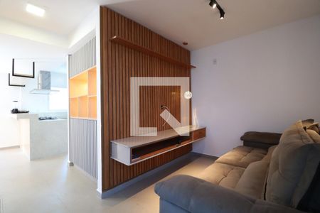 Sala de casa de condomínio para alugar com 3 quartos, 81m² em Granja Marileusa, Uberlândia