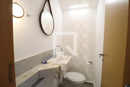Lavabo de casa de condomínio para alugar com 3 quartos, 81m² em Granja Marileusa, Uberlândia