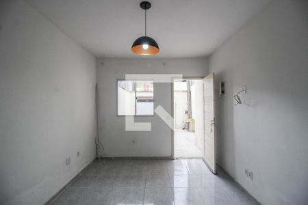 Sala de casa para alugar com 2 quartos, 50m² em Parque Sao Vicente, Belford Roxo