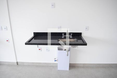 Sala/Cozinha de apartamento à venda com 2 quartos, 63m² em Vila Azevedo, São Paulo