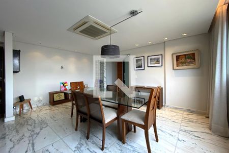 Sala de apartamento para alugar com 1 quarto, 80m² em Lourdes, Belo Horizonte