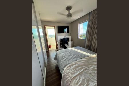 Suíte  de apartamento à venda com 2 quartos, 68m² em Jardim Imperial, Lagoa Santa