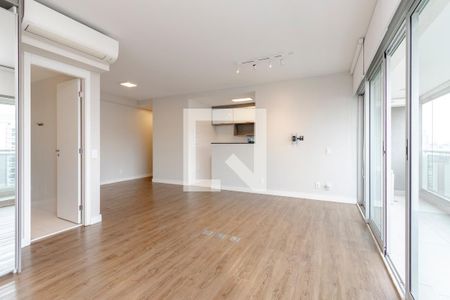 Sala/Quarto de apartamento para alugar com 1 quarto, 58m² em Santo Amaro, São Paulo