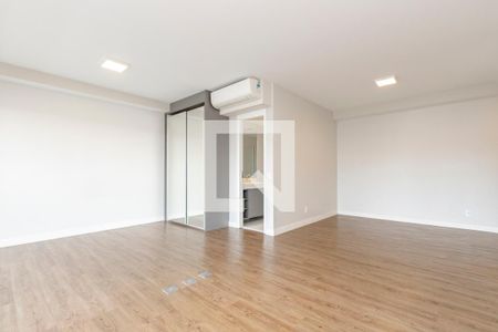 Sala/Quarto de apartamento para alugar com 1 quarto, 58m² em Santo Amaro, São Paulo