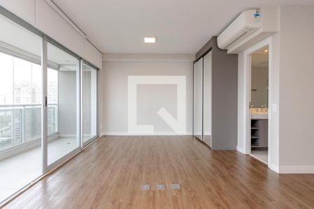 Sala/Quarto de apartamento para alugar com 1 quarto, 58m² em Santo Amaro, São Paulo