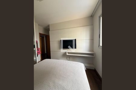 Quarto 1 de apartamento para alugar com 2 quartos, 74m² em Vila da Serra, Nova Lima