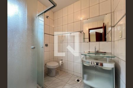 Banheiro da Suíte de casa para alugar com 3 quartos, 100m² em Jardim Itapua, Valinhos