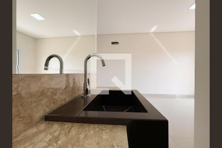 Lavabo de casa de condomínio para alugar com 3 quartos, 120m² em Chácaras Silvânia, Valinhos