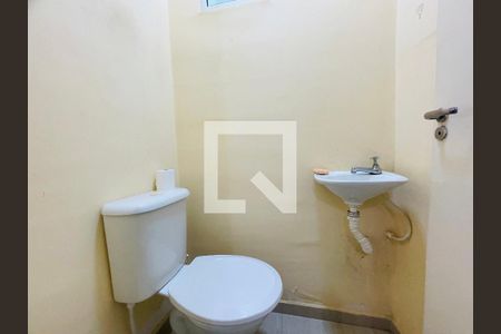 Lavabo de casa de condomínio para alugar com 2 quartos, 108m² em Vila Sao Joao Batista, Guarulhos
