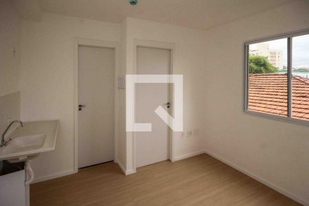Sala/Cozinha de apartamento para alugar com 2 quartos, 30m² em Vila Ema, São Paulo