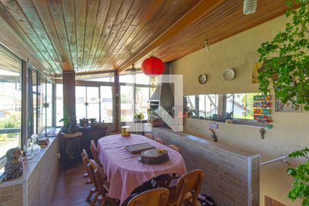 Varanda Gourmet de casa à venda com 2 quartos, 150m² em Niterói, Canoas