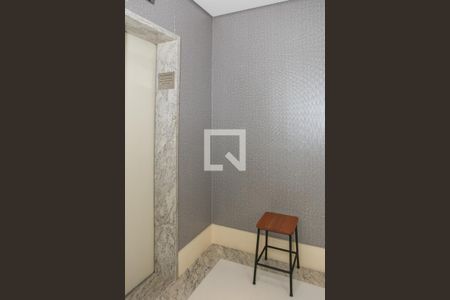 Hall e Entrada de apartamento à venda com 3 quartos, 218m² em Perdizes, São Paulo
