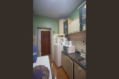 Cozinha de apartamento à venda com 1 quarto, 54m² em Teresópolis, Porto Alegre