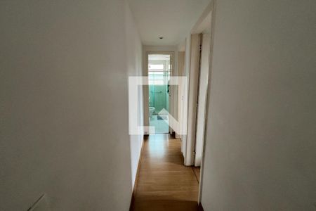 Corredor de apartamento para alugar com 2 quartos, 80m² em Jardim Guanabara, Rio de Janeiro