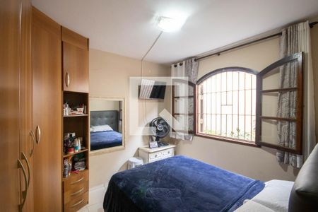 Quarto 2 de casa à venda com 4 quartos, 140m² em Vila Nova Galvão, São Paulo