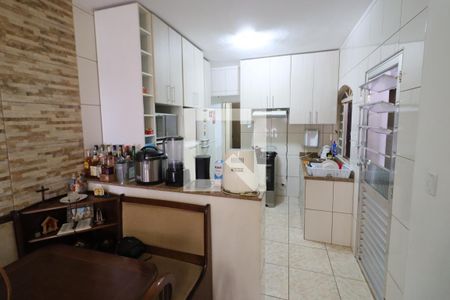 Sala de casa à venda com 3 quartos, 276m² em Umuarama, Osasco