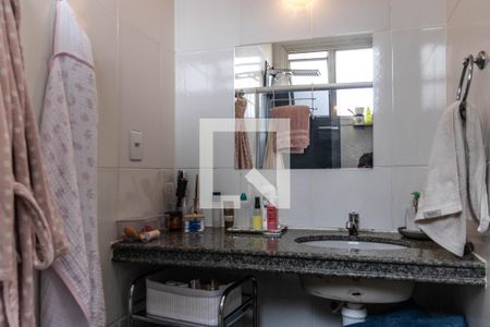 Banheiro da Suíte de apartamento à venda com 3 quartos, 92m² em Estoril, Belo Horizonte