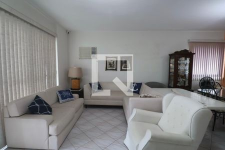 Sala de apartamento para alugar com 4 quartos, 154m² em Vila Alzira, Guarujá