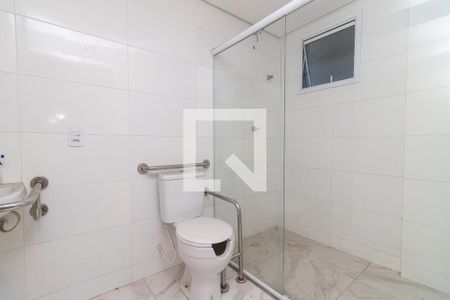 Banheiro de apartamento para alugar com 1 quarto, 38m² em Vila Ré, São Paulo