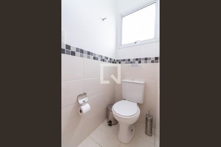 Lavabo de casa de condomínio para alugar com 2 quartos, 112m² em Vila Guilhermina, São Paulo