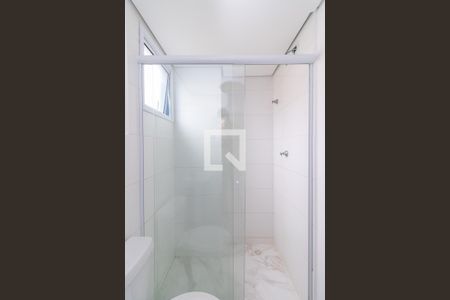 Banheiro de apartamento para alugar com 1 quarto, 36m² em Vila Ré, São Paulo