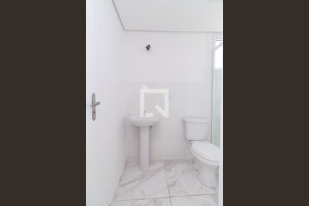 Banheiro de apartamento para alugar com 1 quarto, 36m² em Vila Ré, São Paulo
