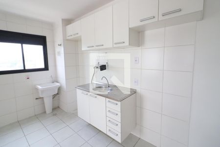 Cozinha e Área de Serviço de apartamento para alugar com 1 quarto, 38m² em Presidente Altino, Osasco