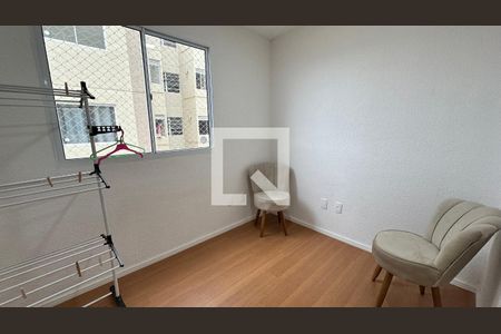 Quarto 1 de apartamento para alugar com 2 quartos, 44m² em Vargem Pequena, Rio de Janeiro