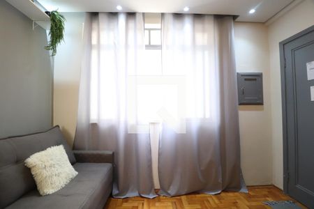 Sala de apartamento para alugar com 1 quarto, 37m² em Centro, Uberlândia